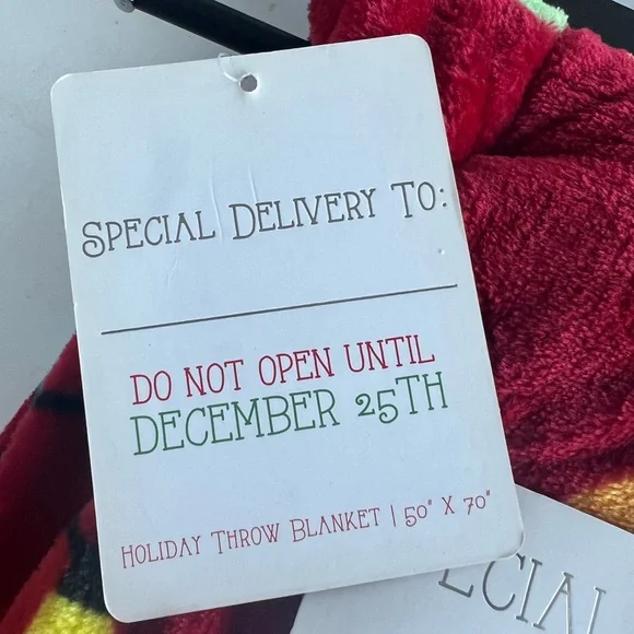 NWT Red Christmas Blanket with Lights Design size 50x70 - Picture 4 of 4